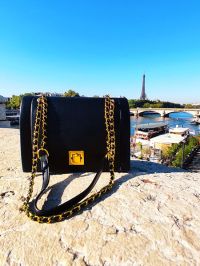 « Discover the Versatility of &lsquo;Naomi&rsquo;: The Ultimate Crossbody Shoulder Bag for the Modern Woman »