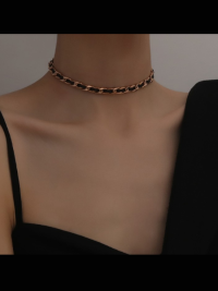 « Discover the Elegance of Kora: The New York Street Style Braided Necklace for Women »