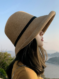 « Embrace the Sun: The Chic Elegance of the Sia Summer Straw Hat for Women »