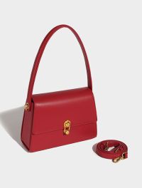 « Unveiling Hazel: The Timeless Charm of Vintage Style Shoulder Bags »