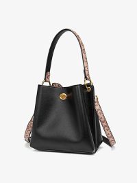 « Unveiling the Marley: A Trendsetter’s Guide to Styling the Large Size Lateral Poche Designer Buckle Bag »