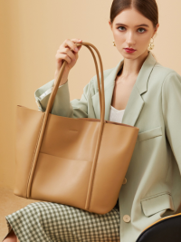 « Discover the Elegance: The Black Leather Tote Bag Women – Leather Bag 013 »