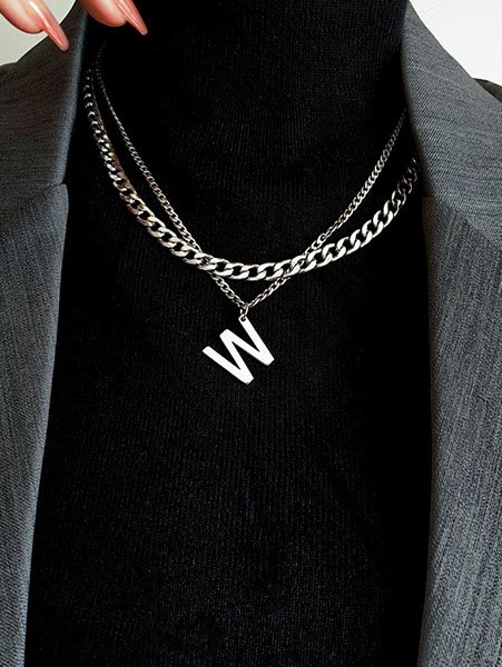 Rock Your Street Style: The M Chain Necklace That’s Taking Over Sydney